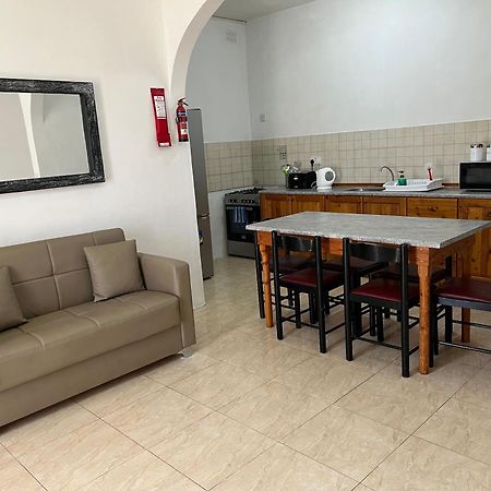 Gozo Belle Mare Apartments Marsalforn Kültér fotó